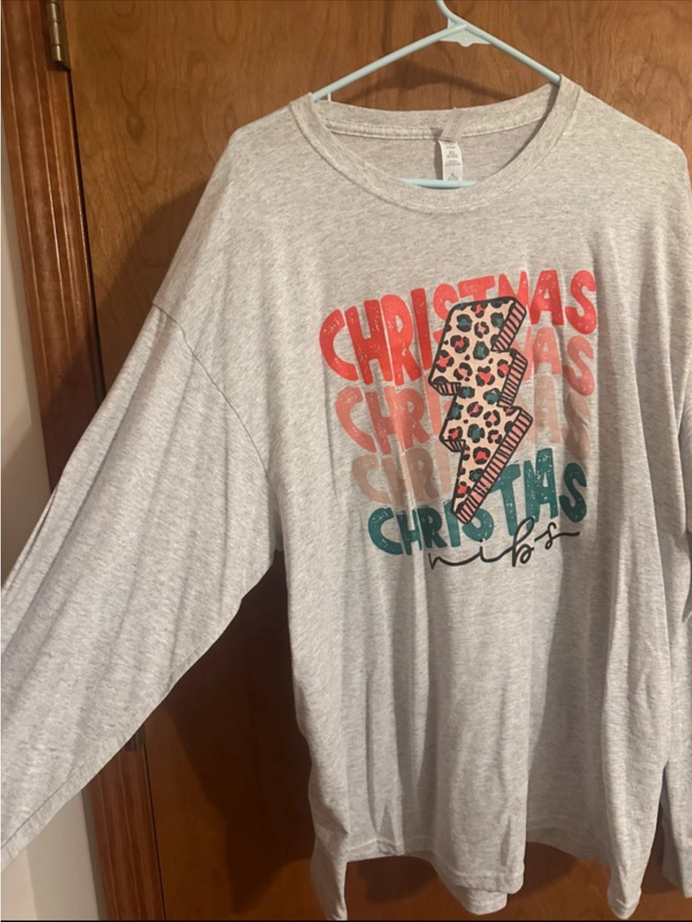 Kids Long-Sleeve Christmas Graphic Tee - Light Gray with Coral & Teal